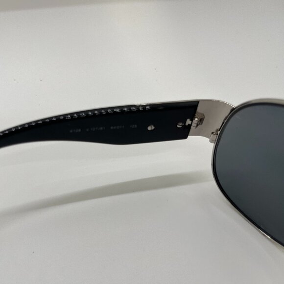 Chanel Aviator Sunglasses silver with grey lenses and serial number - Picture 7 of 8